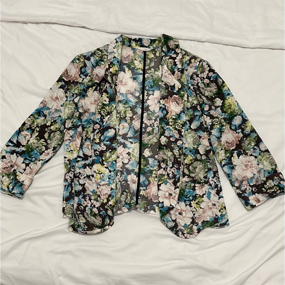 Women’s floral blazer
